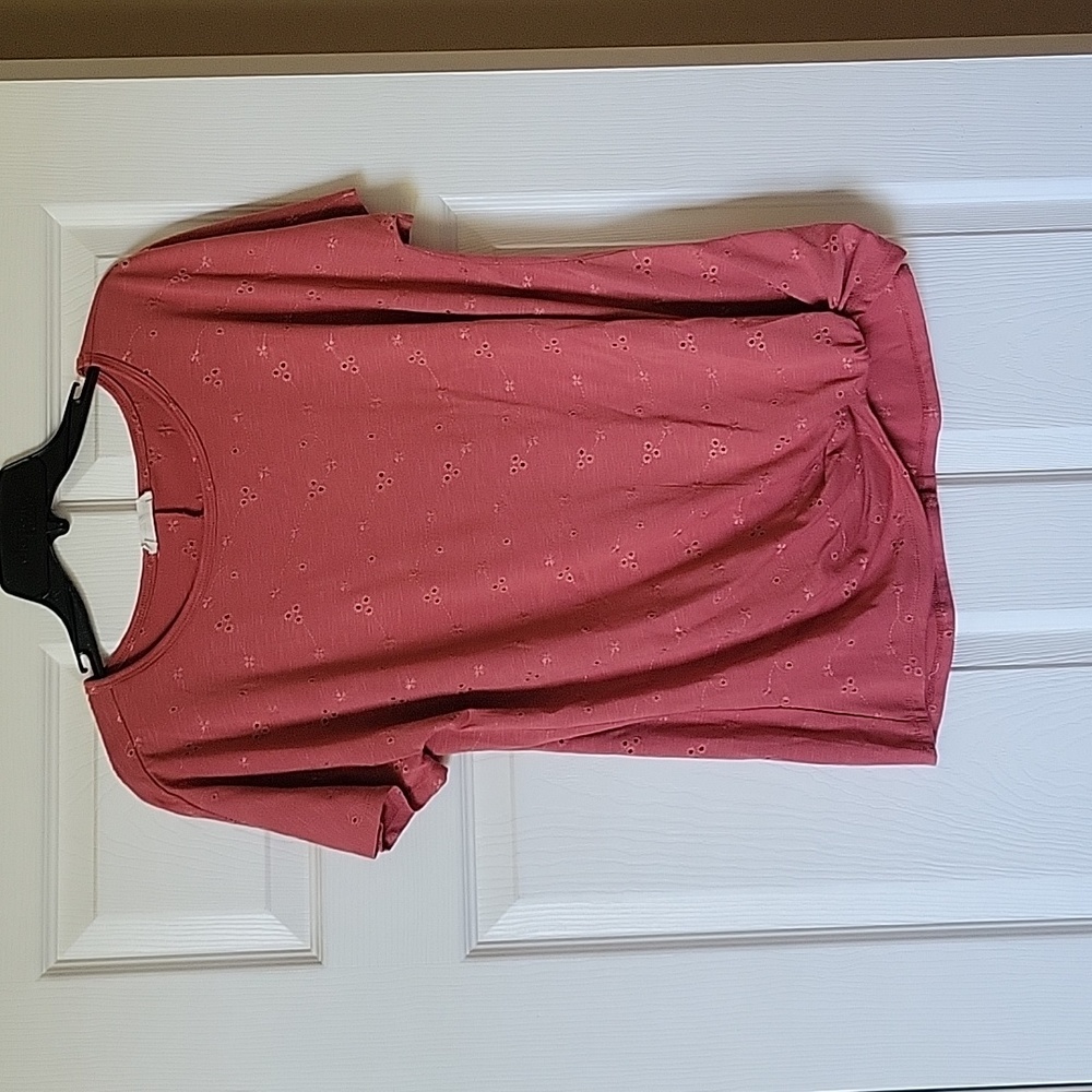 Maurices Size Medium Top